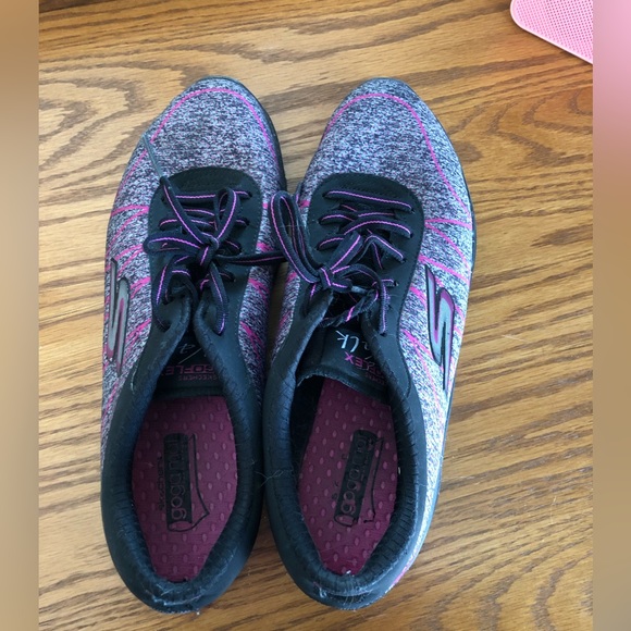 Skechers GoFlex Runners - Picture 3 of 4